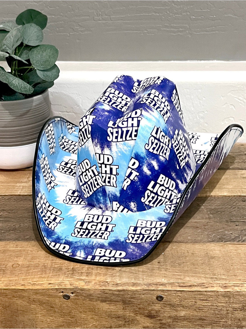 Rare Bud Light Seltzer Blue Raspberry Cowboy Hat Promo Party Festival Wear